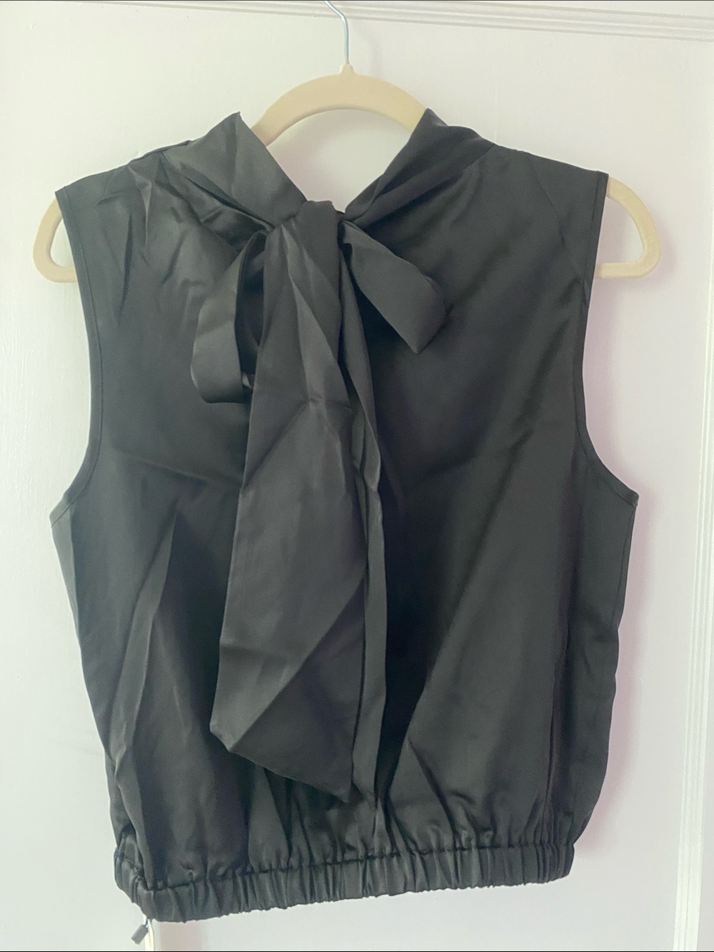 Commense Black Draped Cowl-Neck Sleeveless Top - Picture 7 of 8